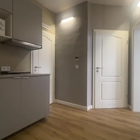 Apartamento Neues Mit 2 Schlafzimmern Und Küche *